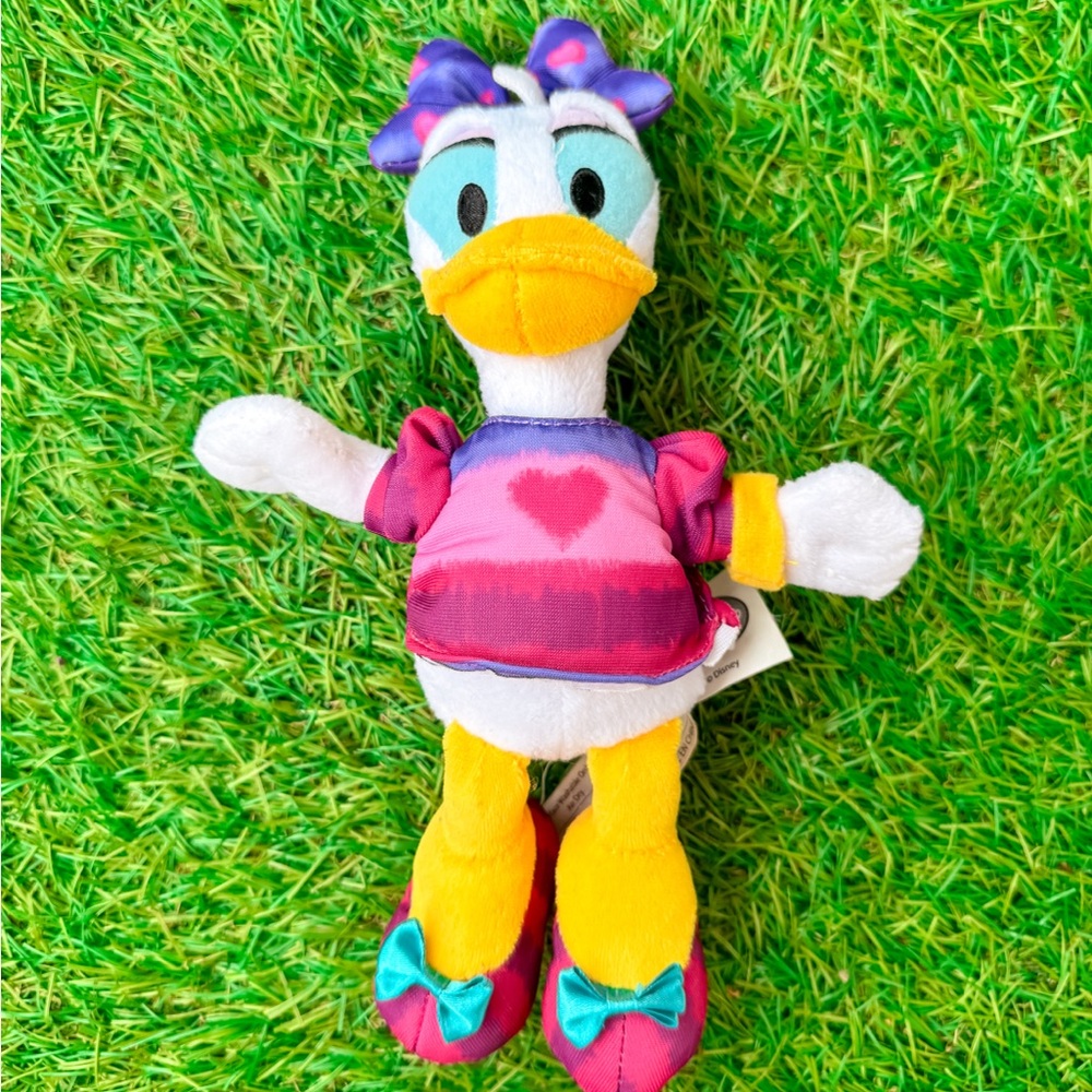 3/$15 Disney Daisy Duck 9” Plush Tie Dyed Pink Heart Shirt and Bow